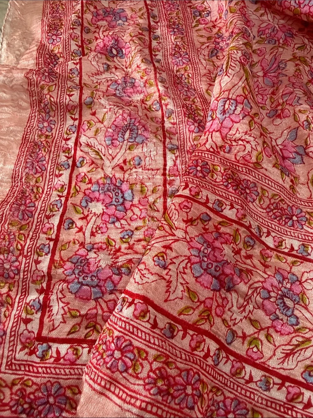 Vintage Delicate Pink Floral Silk Scarf 🧣 Hand Rolled edges 30”x34”